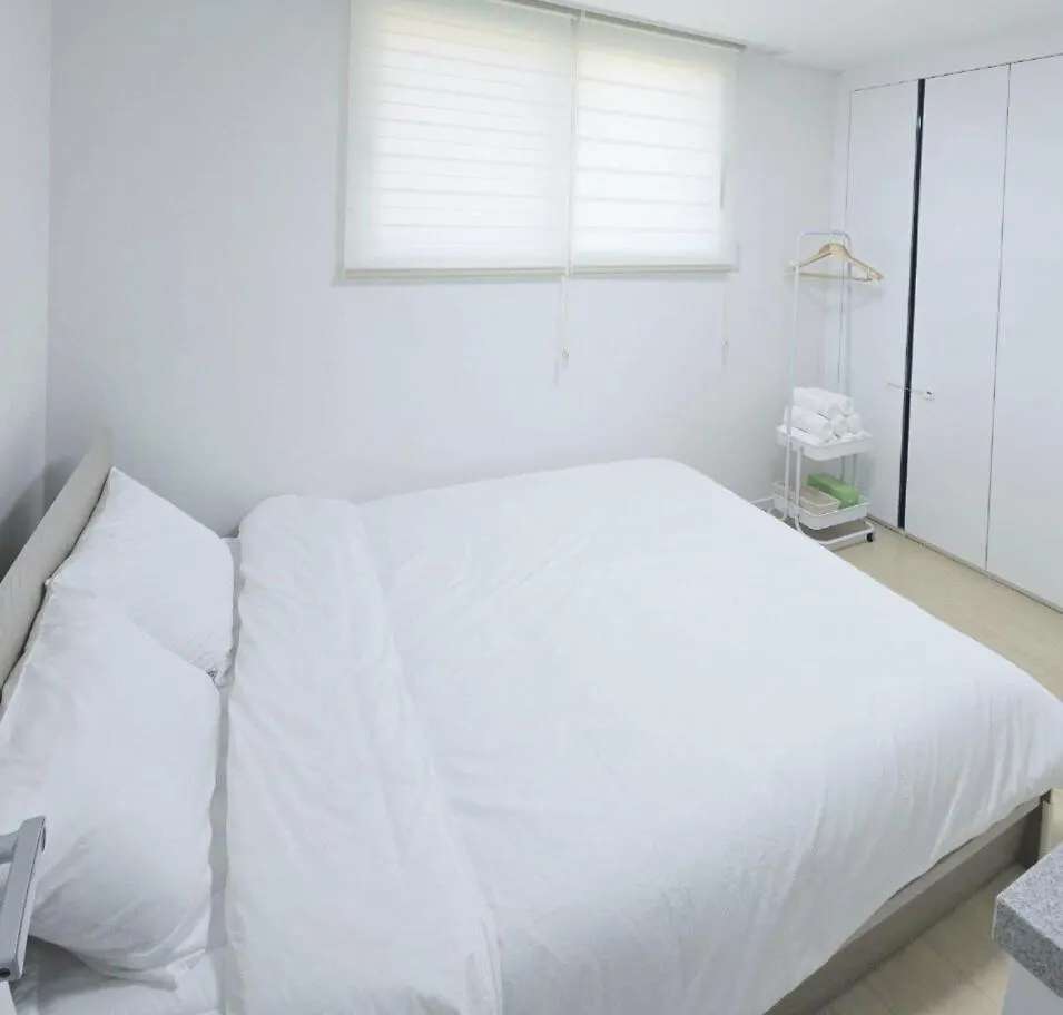 Seongsan Atelier Villa Seoul