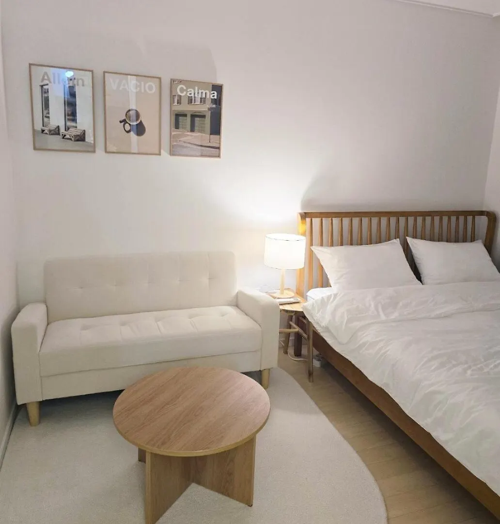 Seongsan Atelier Villa Seoul South Korea